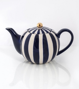 Tekanna med blå ränder - Kerstin Tillberg