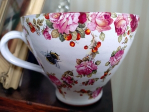 Tekopp Rosenälva Smultron Ros - Anna Keramik